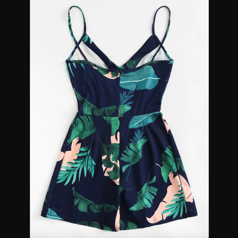 Leaf Print Cami Romper - Picture 3 of 5